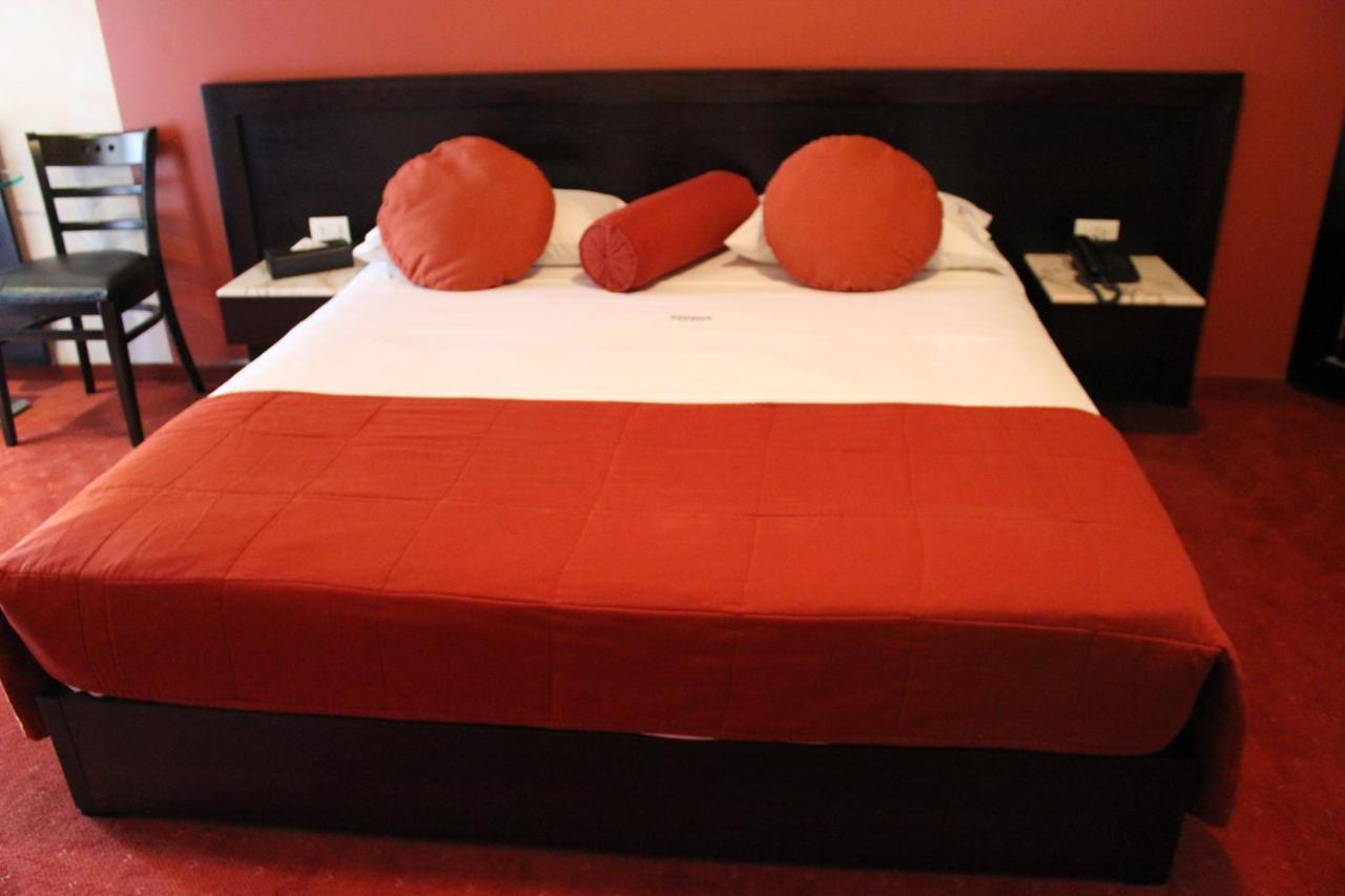 Sunrise Hotel Jounieh Exteriör bild