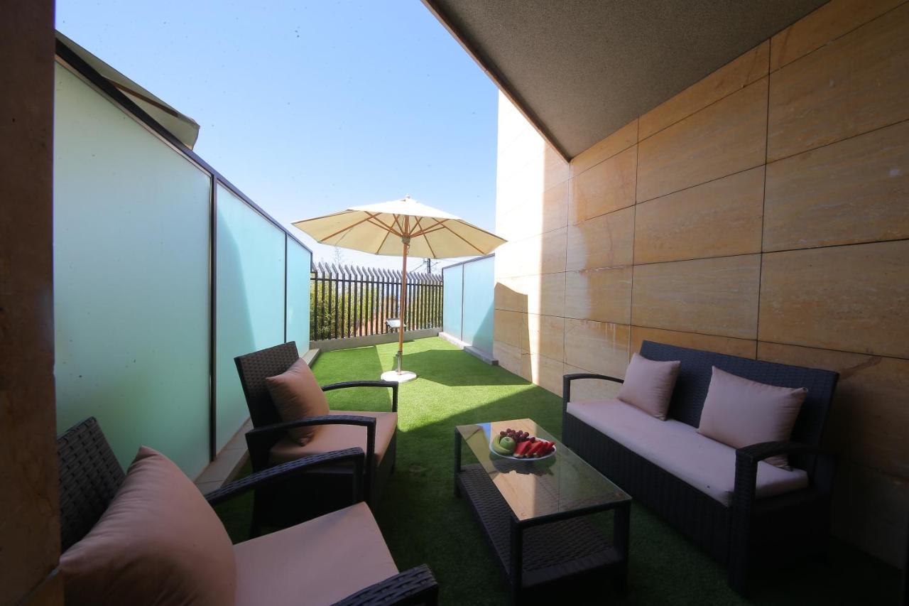 Sunrise Hotel Jounieh Exteriör bild